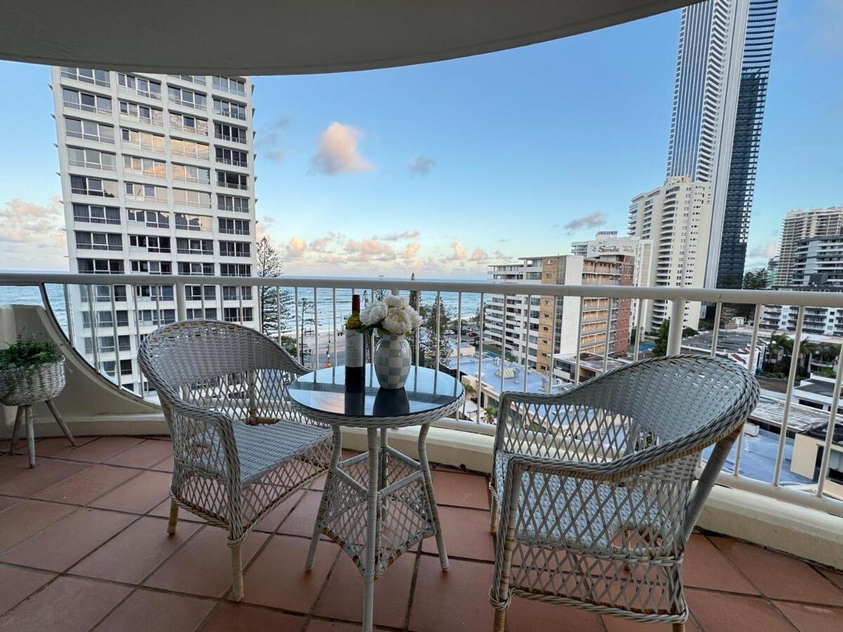Moroccan Beachfront 2bdr-apt In Surfers Paradise Apartment Gold Coast