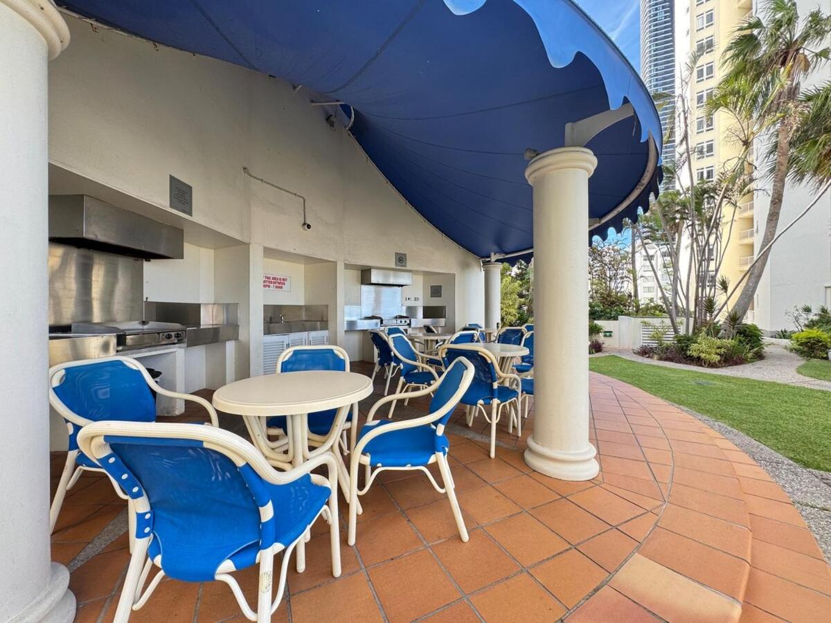 Moroccan Beachfront 2bdr-apt In Surfers Paradise * Gold Coast