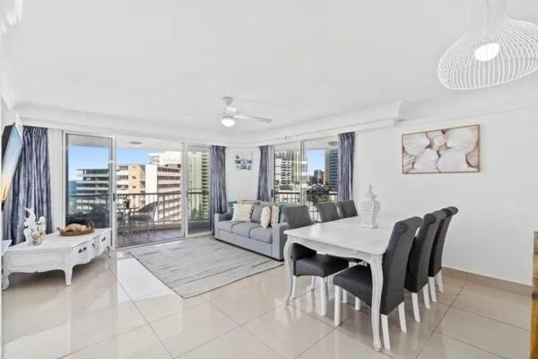 Moroccan Beachfront 2bdr-apt In Surfers Paradise * Gold Coast